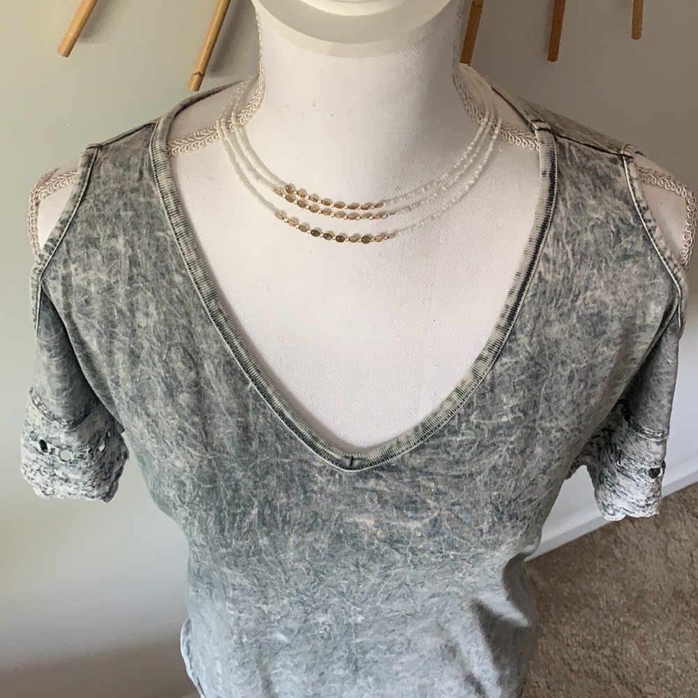 $3 American Age Cold shoulder Tee - Picture 2 of 6